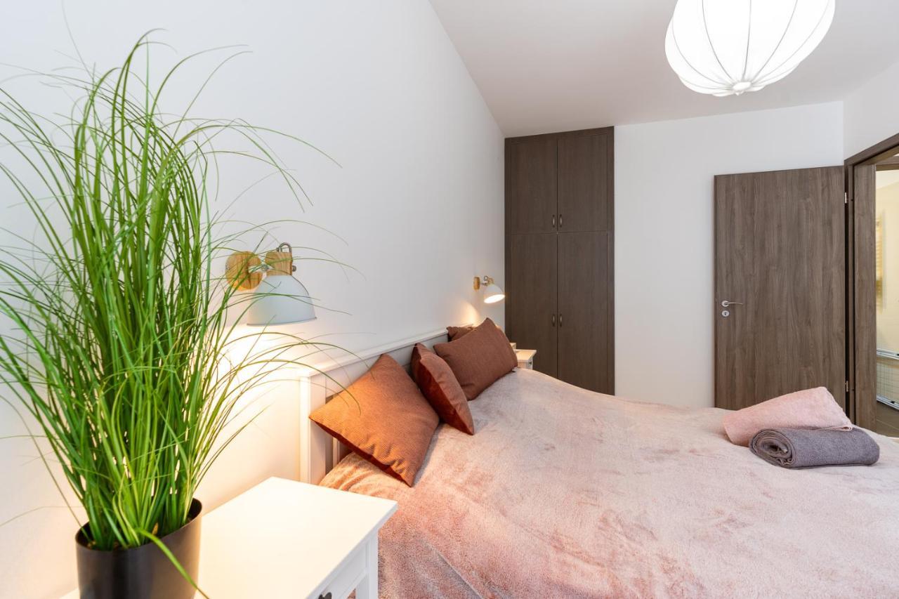 Modern & Newly Built Apartment With Private Garage Budapešť Exteriér fotografie